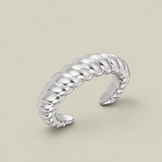 ROPE CUFF Silver – sølvbelagt armbånd med skulpturel tovstruktur